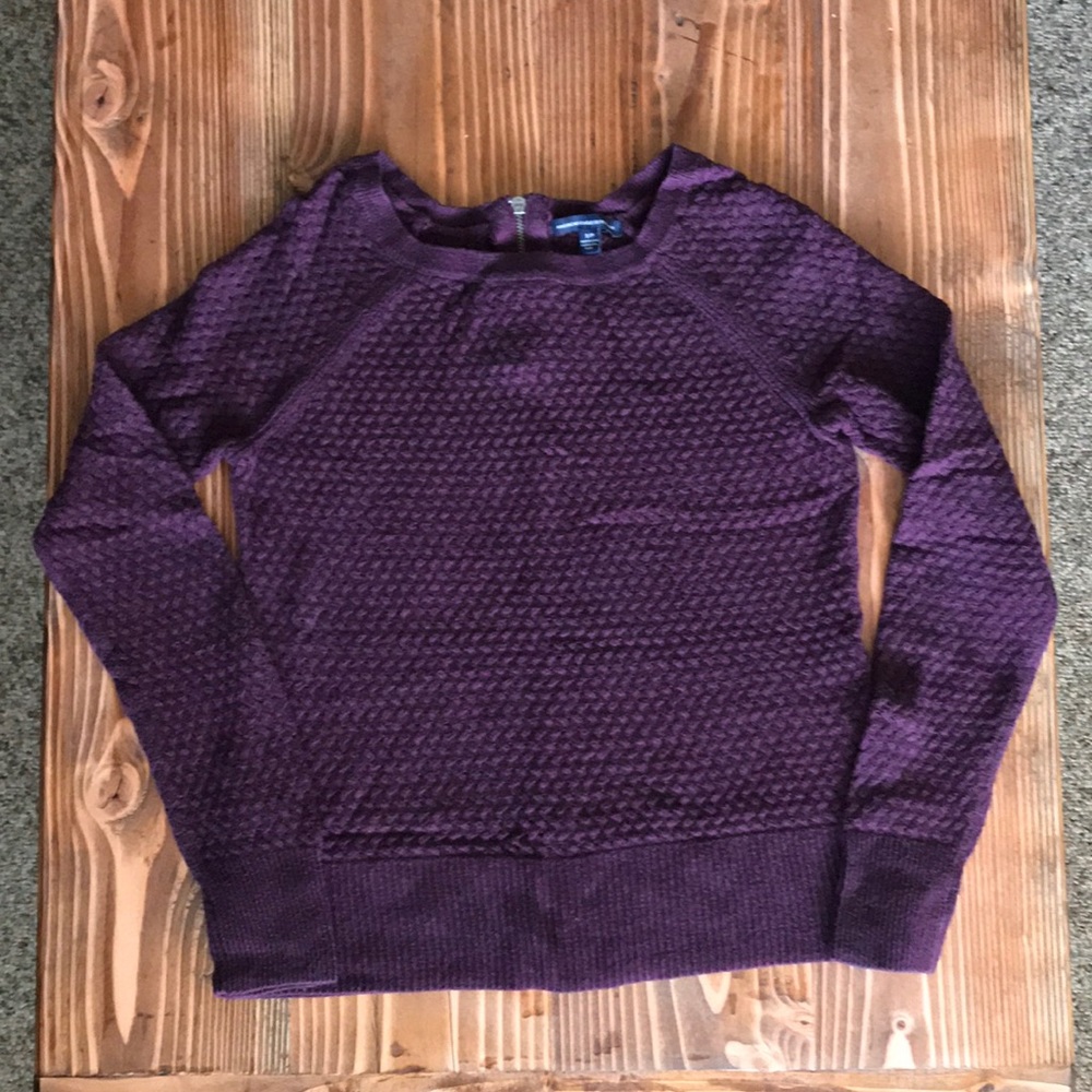 American Eagle sweater